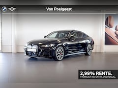 BMW i4 - eDrive40 | M Sport | Stoelverwarming | Glazen Schuif-/kanteldak | Achteruitrijcamera |