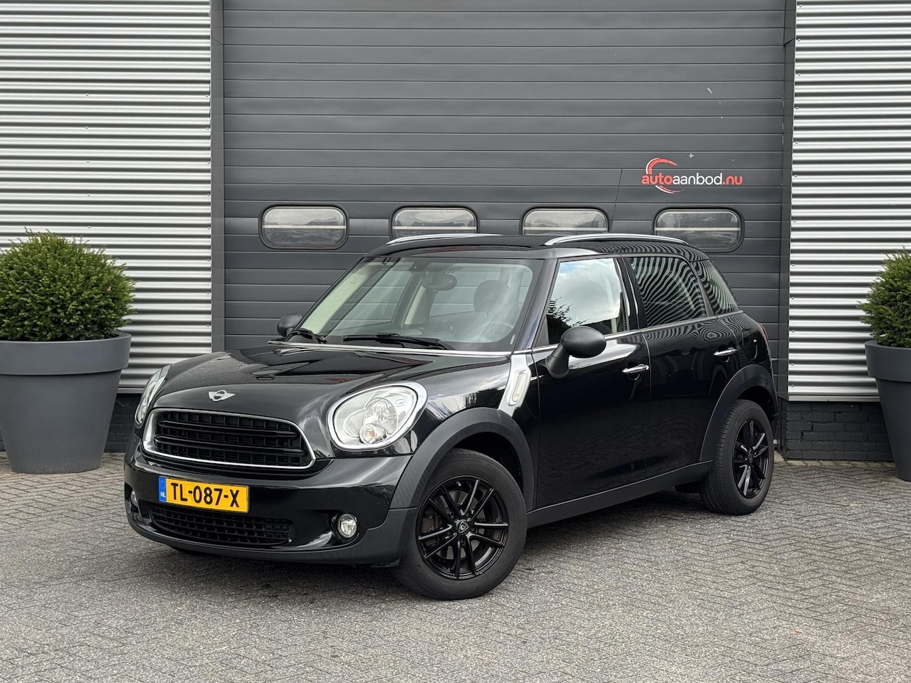 MINI Countryman - Mini 1.6 One Chili | Navigatie | Climate Control | Stoelverwarming | Lichtmetalen Velgen | - AutoWereld.nl