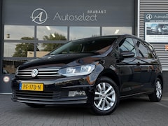 Volkswagen Touran - 1.4 TSI Comfortline Business 7p Cruise CarPlay Camera