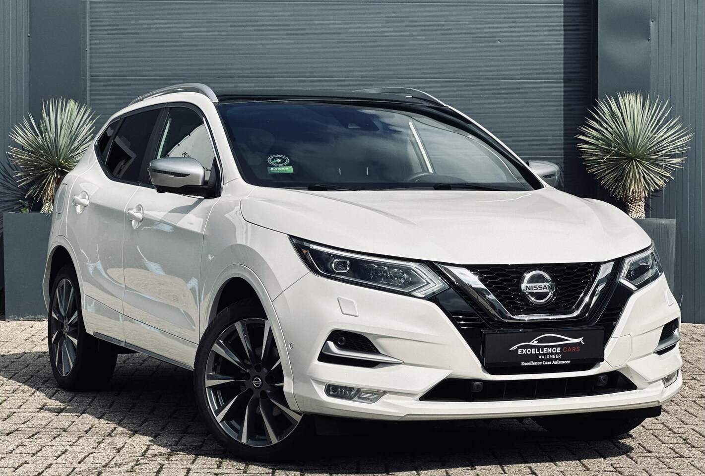 Nissan Qashqai - 1.3 DIG-T Tekna + - AutoWereld.nl
