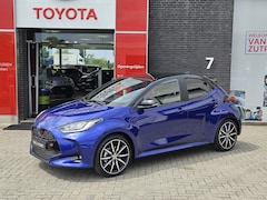 Toyota Yaris - 1.5 Hybrid 130 GR Sport STOEL/STUURVERWARMING NAV ANDROID/APPLE PARKEERSENSOREN PANODAK 18