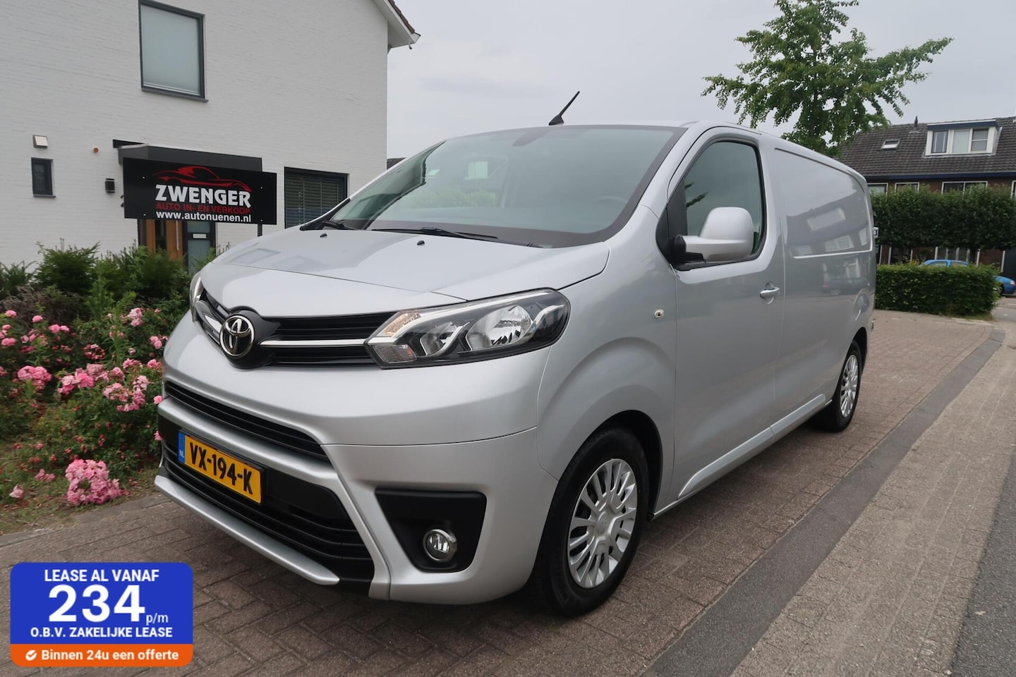 Toyota ProAce Worker - 1.6 D-4D MARGE|NAVIGATIE|KEYLESS|TREKHAAK|CAMERA|CLIMATE-AIRCO|DEALER ONDERHOUDEN - AutoWereld.nl