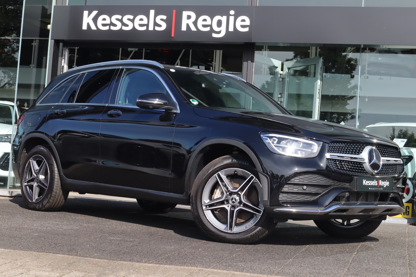 Mercedes-Benz GLC-klasse - 300e 4MATIC AMG Pano Virtual Led Camera Memory HuD - AutoWereld.nl
