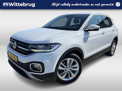 Volkswagen T-Cross - 1.0 TSI Style Executive DSG Automaat Navigatie / Clima / 17"LM Velgen / LED / Parkleersens