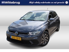 Volkswagen Polo - 1.0 TSI 95pk Life Edition / Navigatie / App Connect / LED / LM 15 inch / Camera / Parkeers