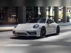 Porsche 911 - Carrera 4 GTS