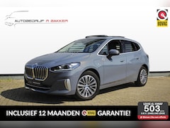 BMW 2-serie Active Tourer - 225e xDrive Luxury Line // Copper Grey Metallic - Elek. Panoramadak - Harman Kardon - Hout
