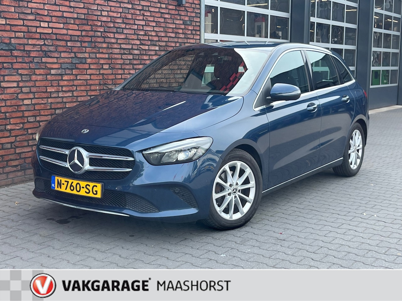 Mercedes-Benz B-klasse - 180 Launch Edition Premium AchteruitrijCam./PDC/LED/Navi/Clima/Airco/Cruise/Trekhaak/Bluet - AutoWereld.nl