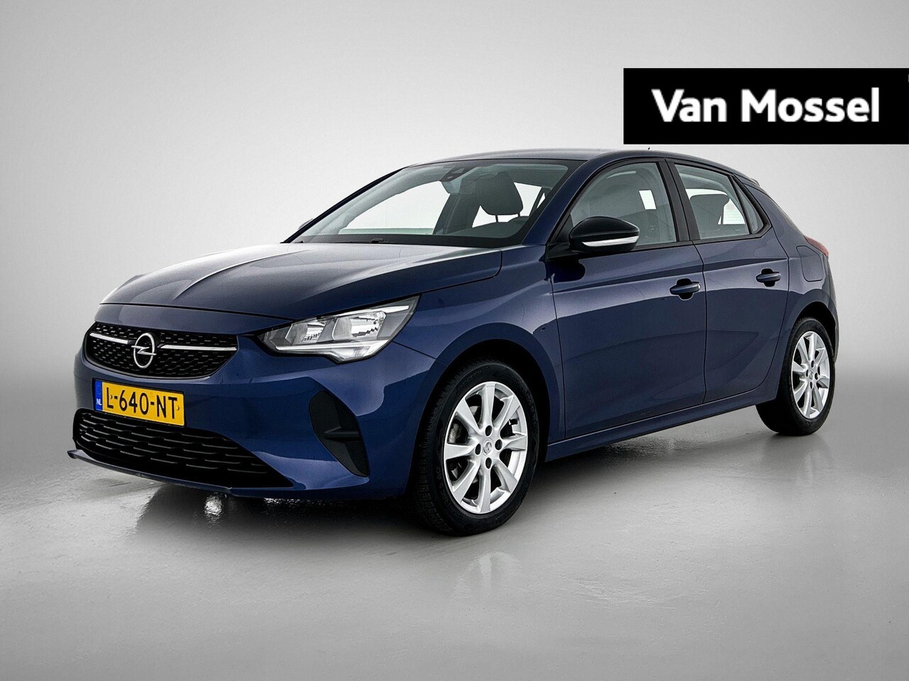 Opel Corsa - 1.2 Edition | Airco | Navigatie | Parkeersensoren - AutoWereld.nl