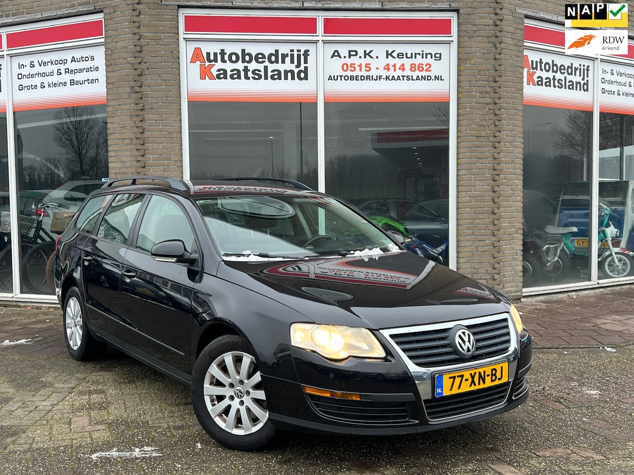 Volkswagen Passat Variant - 2.0 FSI Trendline Business - Airco - Cruise - Trekhaak - AutoWereld.nl