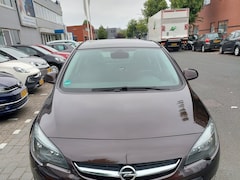Opel Astra - 1.4 Turbo Berlin NAVIGATIE, AIRCO, CRUISE, TREKHAAK, PARKEERSENSOR,USB,RADIO,CD