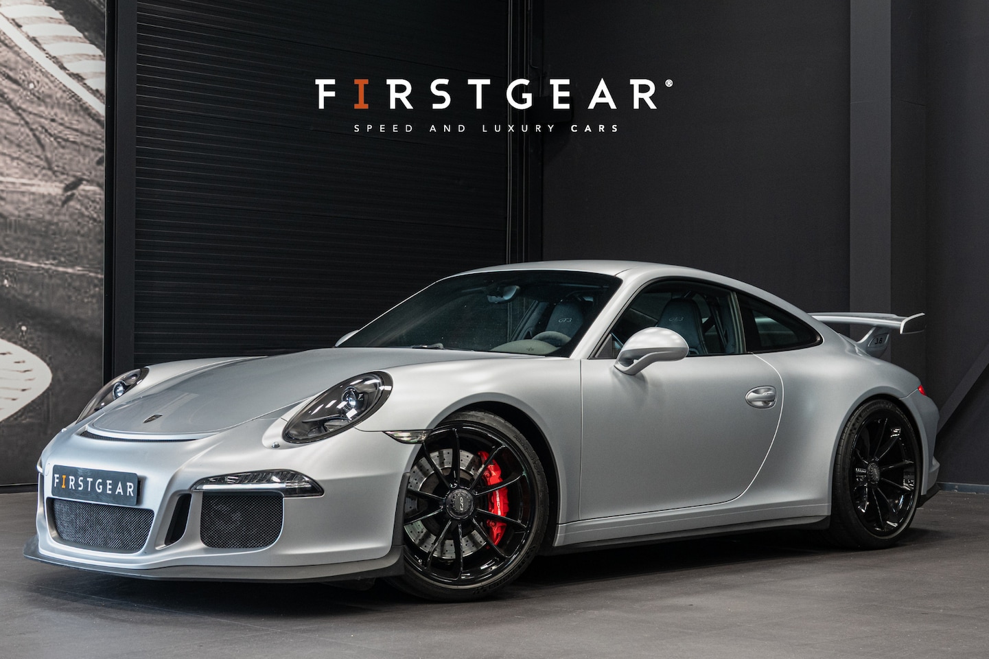 Porsche 911 - 991 MK1 GT3 *Clubsport / Sport-Chrono / Carbon-kuipstoel / Rhodium Silver (PTS) / Alcantar - AutoWereld.nl