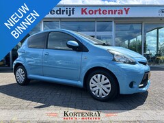 Toyota Aygo - 1.0 VVT-i Aspiration 52000 km/nieuwstaat/airco/100% dealer onderhouden/zie foto's