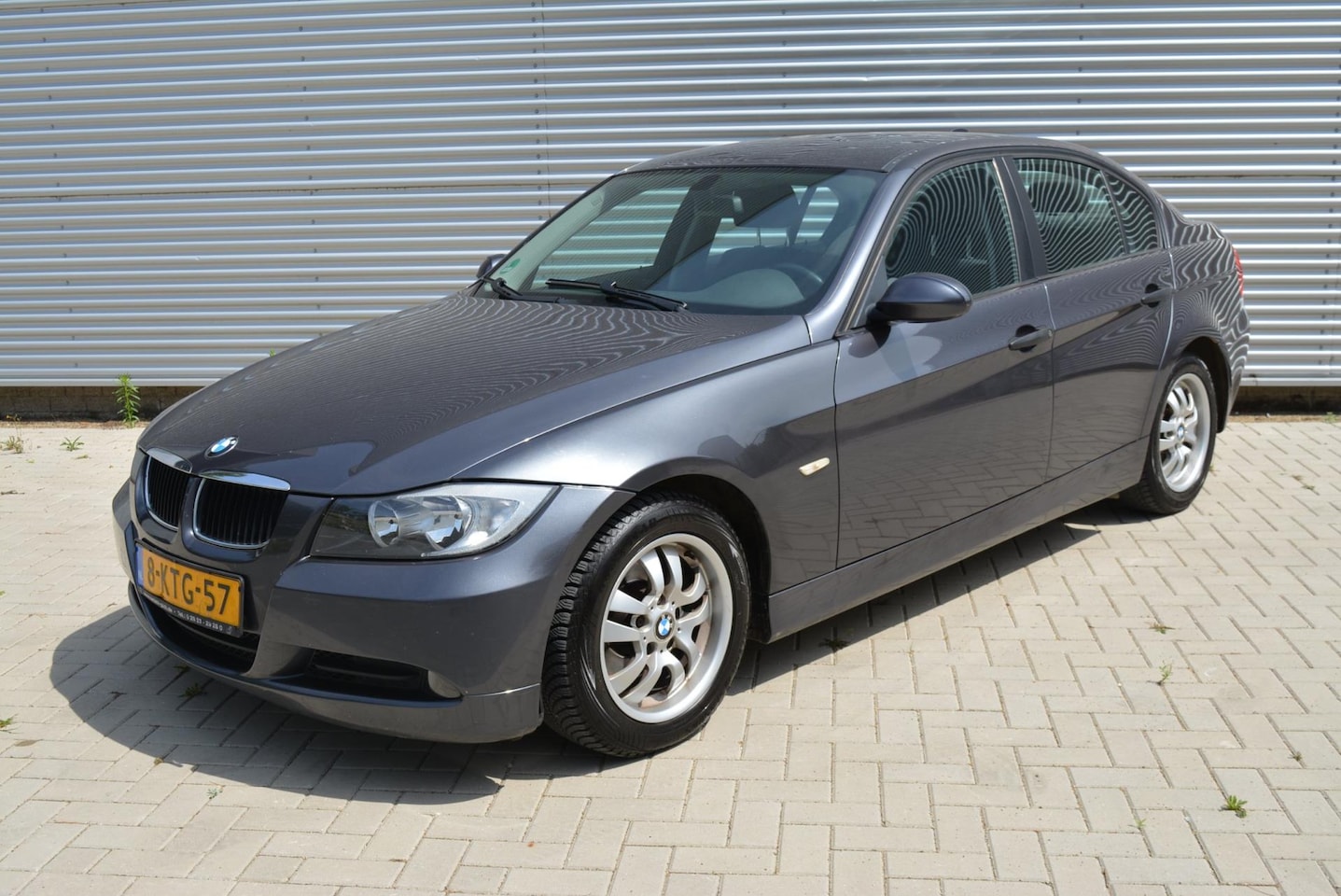 BMW 3-serie - 320d Executive | Sedan | Airco | L.M. Velgen | PDC. - AutoWereld.nl