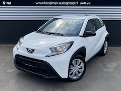 Toyota Aygo X - 1.0 VVT-i S-CVT Play Automaat, BTW-auto Achteruitrij camera, adaptieve cruise control, sta