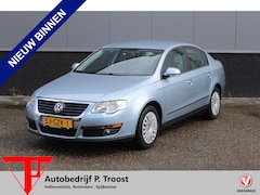 Volkswagen Passat - 2.0 TDI Trendline *Meeneemprijs* APK t/m 11-07-2026/Cruise control/Navigatie/Parkeersensor