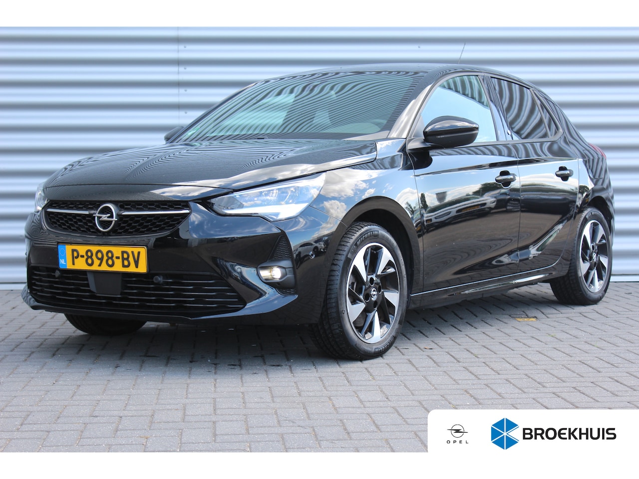 Opel Corsa-e - EV 50KWH 136PK GS-LINE AUTOMAAT / NAVI / LEDER / CLIMA / PDC / 16" LMV / CAMERA / KEYLESS - AutoWereld.nl