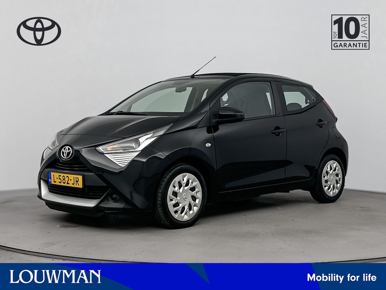 Toyota Aygo - 1.0 VVT-i x-play cabrio 1.0 VVT-i x-play cabrio - AutoWereld.nl