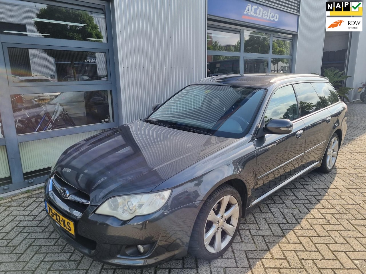 Subaru Legacy Touring Wagon - 2.0R / airco - AutoWereld.nl