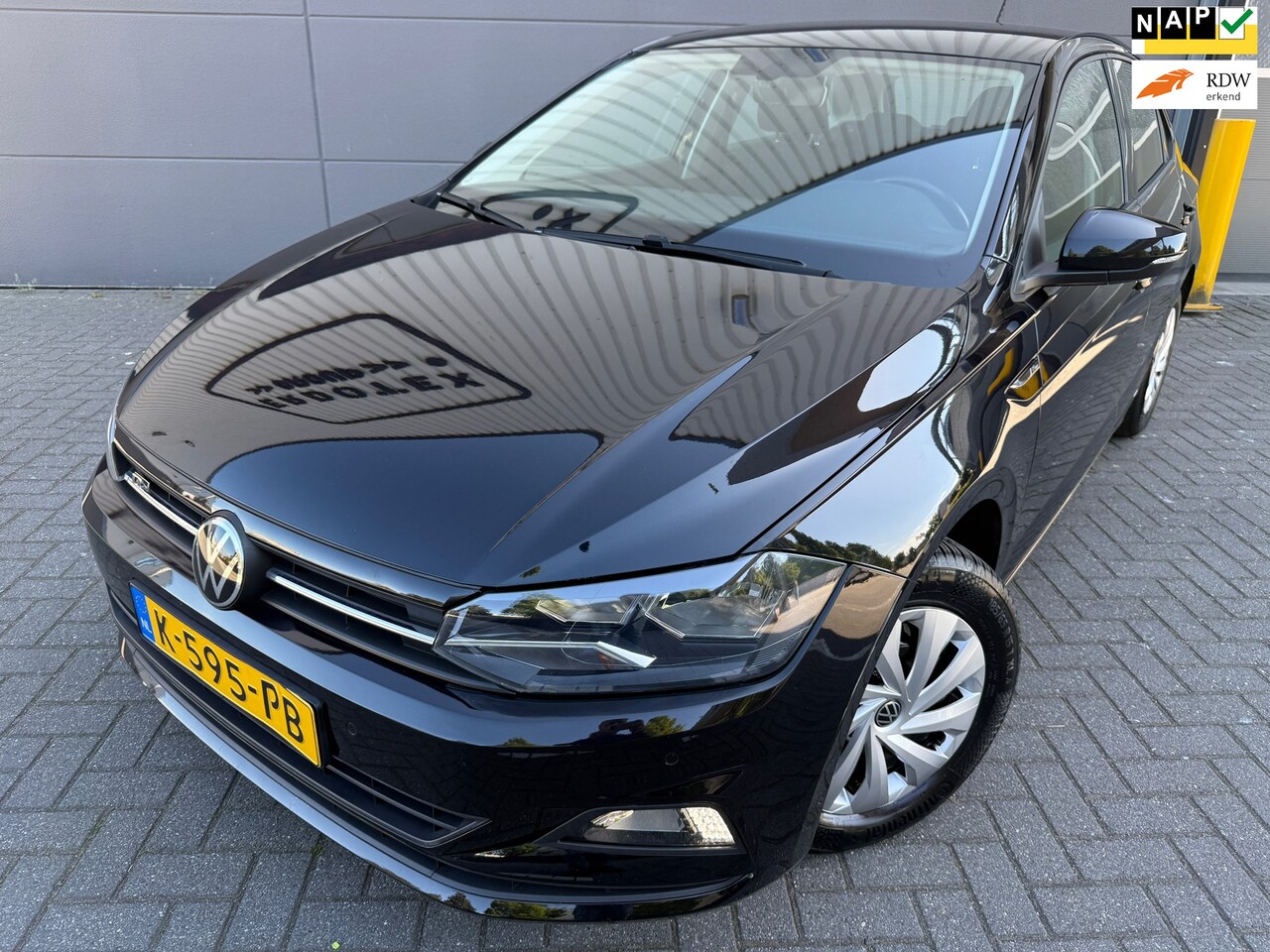 Volkswagen Polo - 1.0 TSI R-LINE Business*CRUISE*APK*NAP*NAVI*CARPLY*PARK SENSOREN - AutoWereld.nl