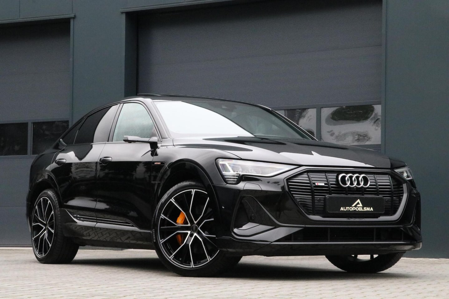Audi e-tron Sportback - 55 quattro S-Line Blackline Headup Panodak Adaptiv Cruise Trekhaak RS Zetels Memory Camera - AutoWereld.nl