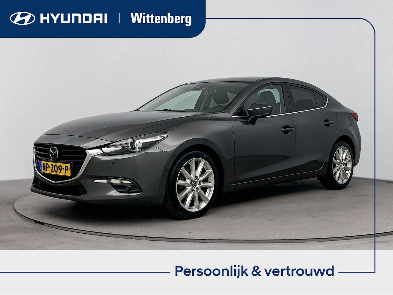 Mazda 3 - 2.0 SkyActiv-G 120 GT-M | Lage km-stand! | Leer | Stoel + stuurverwarming | Navigatie | Ca - AutoWereld.nl