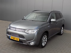 Mitsubishi Outlander - 2.0 PHEV Instyle