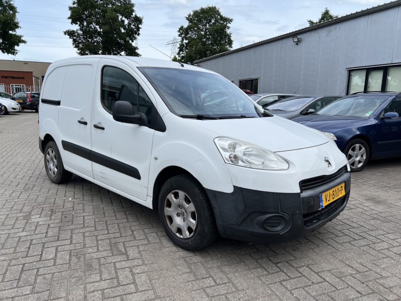 Peugeot Partner - 120 1.6L E-HDI| AIRCO|BJ:2014| Motor Defect! - AutoWereld.nl