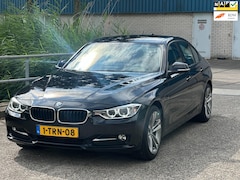 BMW 3-serie - 316i Executive SportAutomaatLedXenonNaviPDC