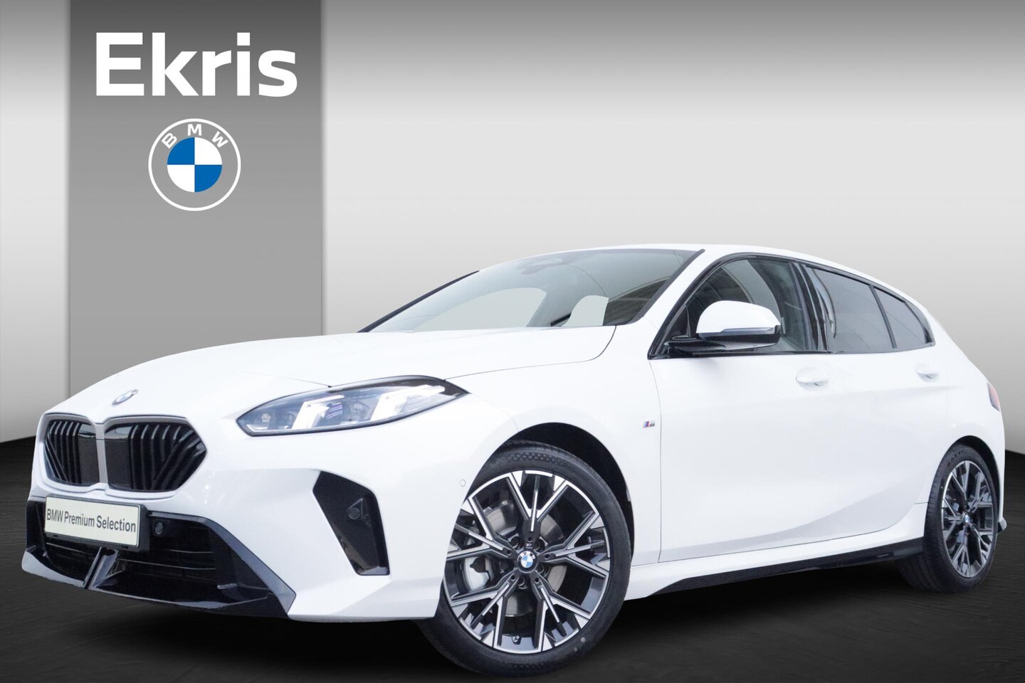 BMW 1-serie - 120 M Sport Design Edition Stuurrwielverwarming/ Comfort Access/ Achteruitrijcamera/ panor - AutoWereld.nl