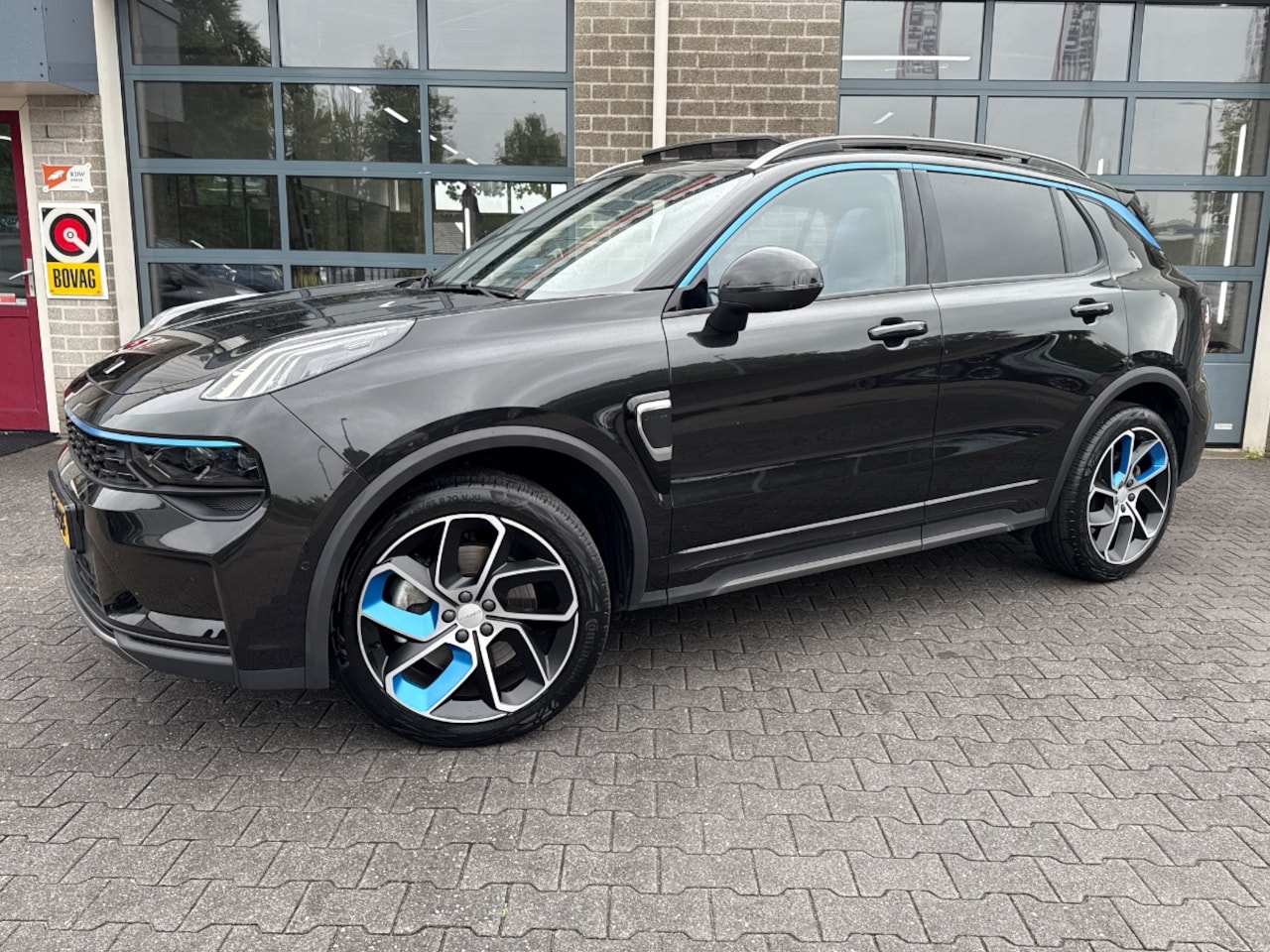 Lynk & Co 01 - 1.5 PLUG IN HYBRID | ZWARTE HEMEL | 360 CAMERA | - AutoWereld.nl