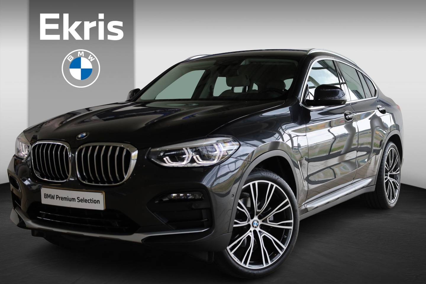 BMW X4 - xDrive20i High Executive | xLine | Parking Pack | Comfort Access | Adaptieve LED koplampen - AutoWereld.nl