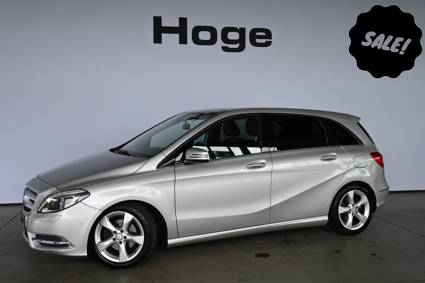 Mercedes-Benz B-klasse - 200 CDI Prestige Cruise control Navigatie Trekhaak Airco Panoramdak Achteruitrijcamera PDC - AutoWereld.nl