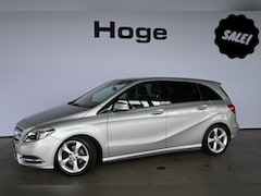 Mercedes-Benz B-klasse - 200 CDI Prestige Cruise control Navigatie Trekhaak Airco Panoramdak Achteruitrijcamera PDC