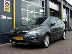 Ford Focus - 1.6/100pk TITANIUM BNS AUTOMAAT NAV TEL ECC VRV CrC PDC LMV TH PRIVACY GLASS