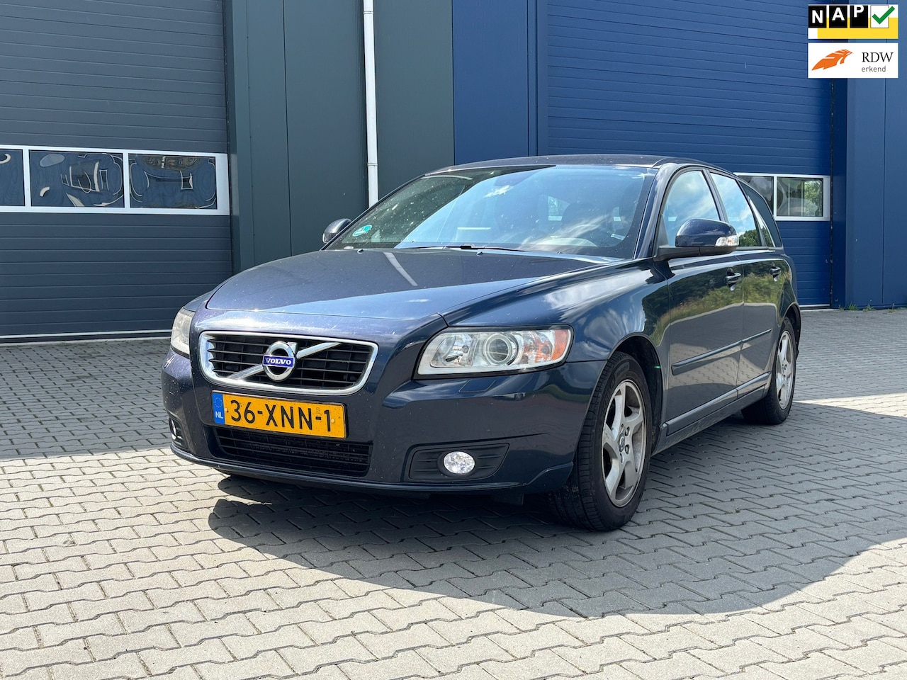 Volvo V50 - 1.6 D2 S/S Limited Edition | Dealer onderhouden + Nieuwe APK | - AutoWereld.nl