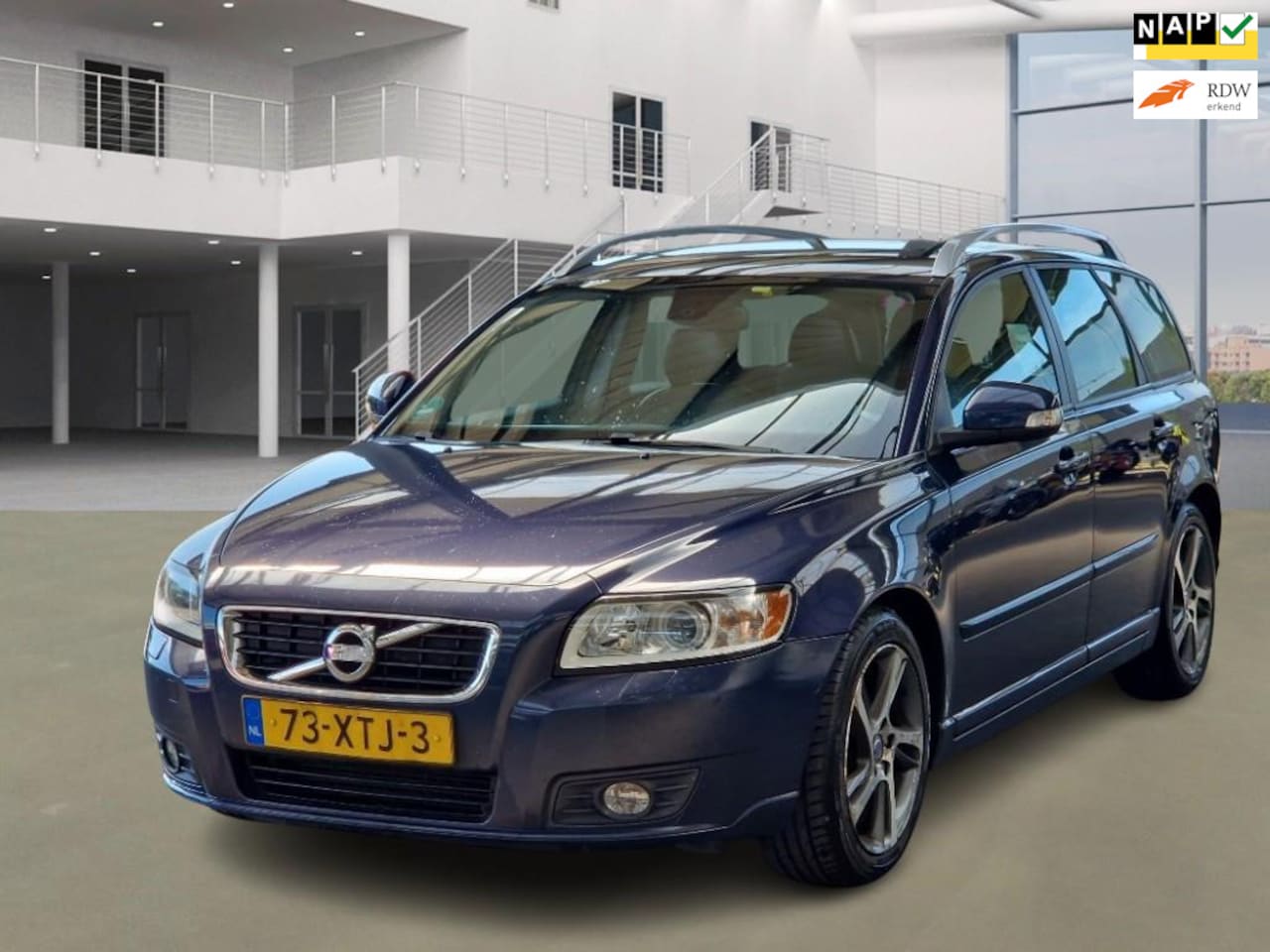 Volvo V50 - 1.6 D2 S/S Limited Edition EXPORT - AutoWereld.nl