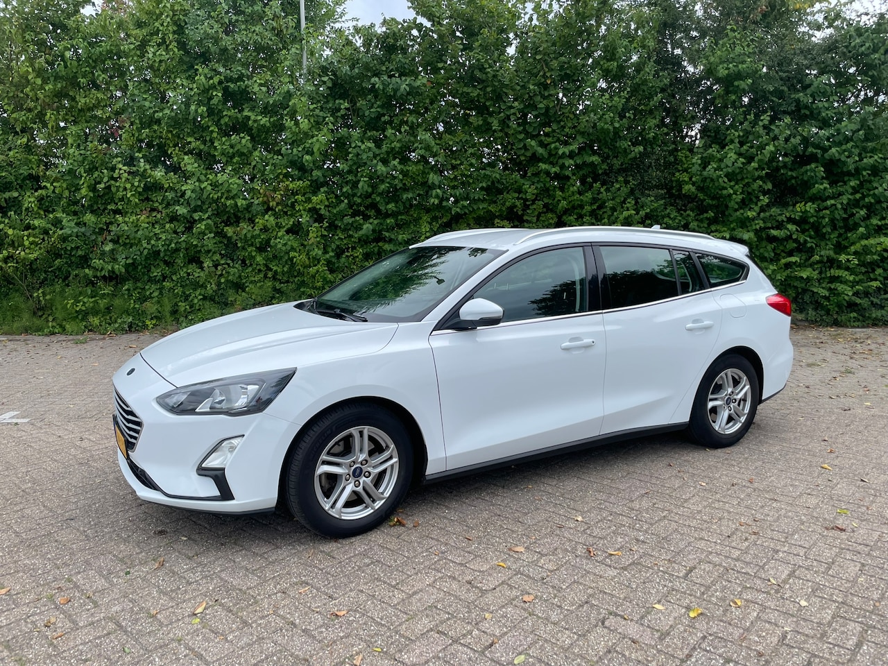 Ford Focus Wagon - 1.0 EcoBoost Trend Edition Business - AutoWereld.nl
