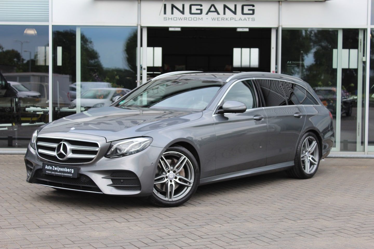 Mercedes-Benz E-klasse Estate - 250 Prestige Plus | Burmester | Trekhaak | 360° | - AutoWereld.nl