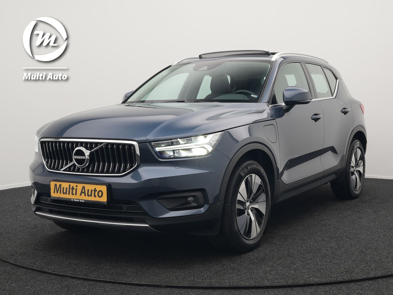 Volvo XC40 - T4 Recharge Inscription Plug In Hybrid 211pk PHEV | Panodak | Trekhaak af Fabriek | Naviga - AutoWereld.nl