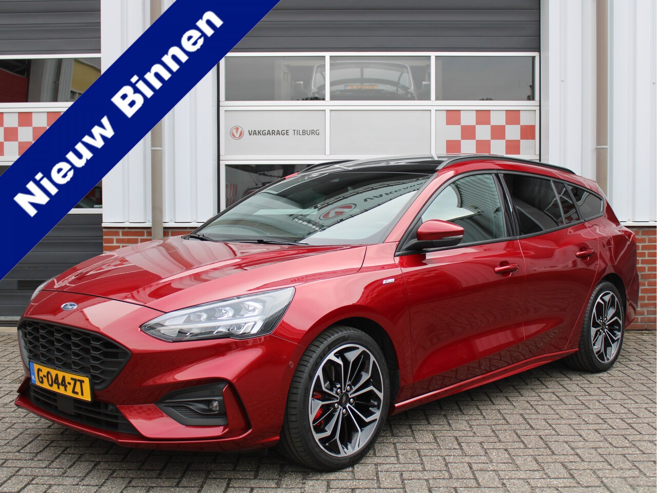 Ford Focus Wagon - 1.5 EcoBoost 182PK ST Line Business /NAVI/LED/Panoramadak/Keyless/B&O/PDC/Stoelverwarming/ - AutoWereld.nl