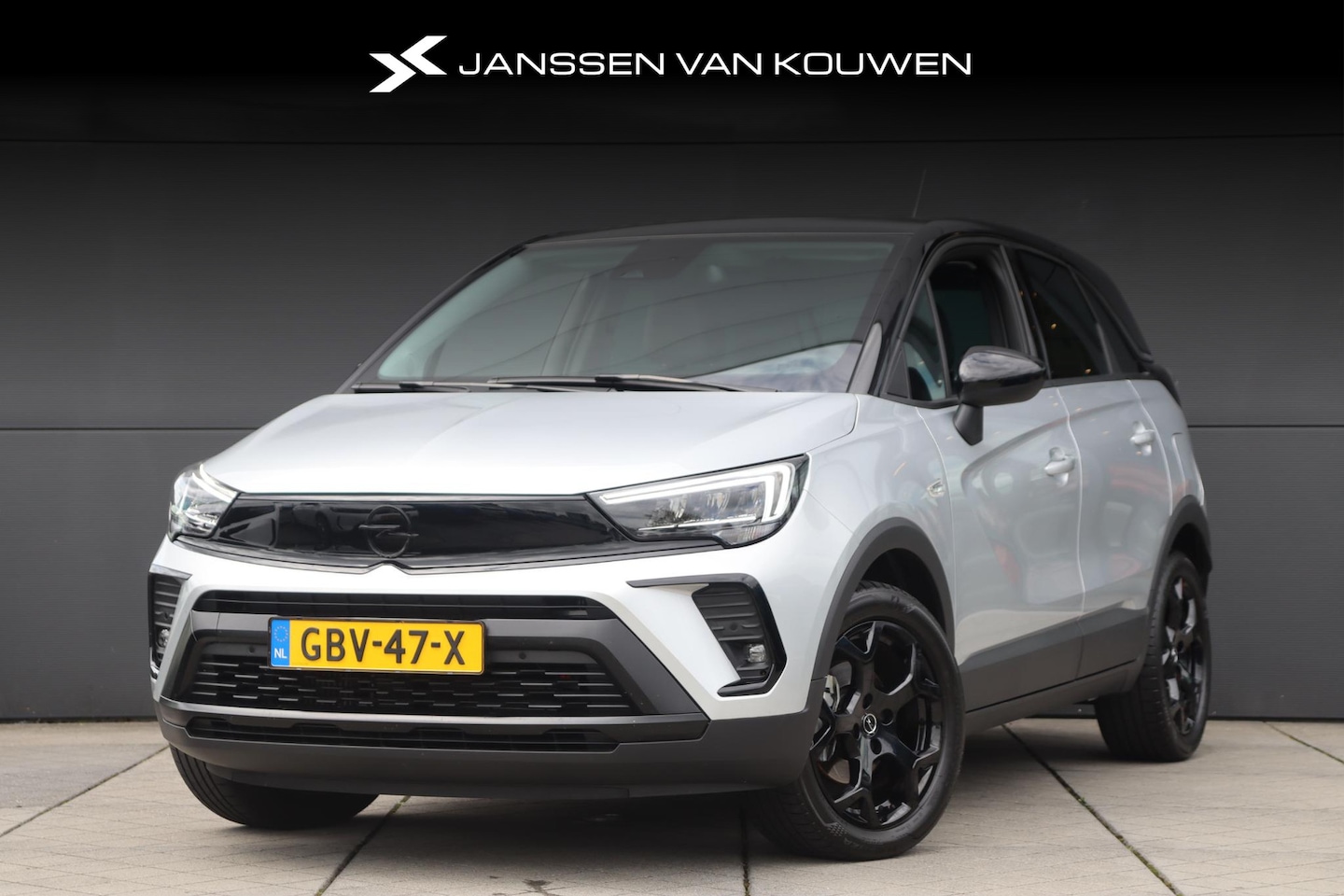 Opel Crossland - 1.2 Turbo Elegance / Navigatie / Stoel-Stuurverwarming / Camera / 17'' velgen - AutoWereld.nl