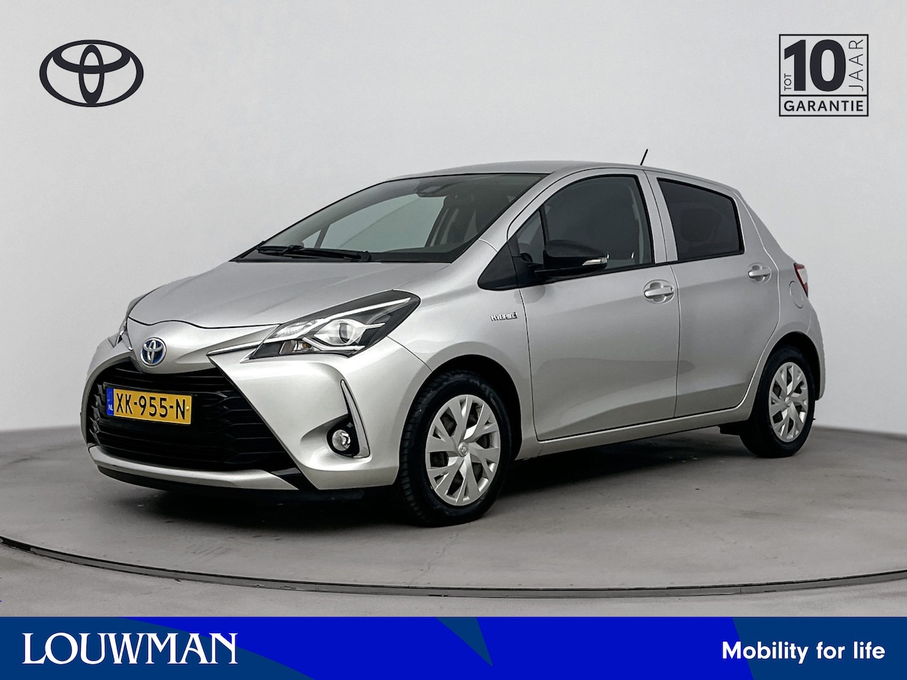 Toyota Yaris - 1.5 Hybrid Design Sport Limited | Metaallak | Mistlampen | Privacy Glass | - AutoWereld.nl