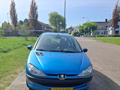 Peugeot 206 - 1.4 Gentry