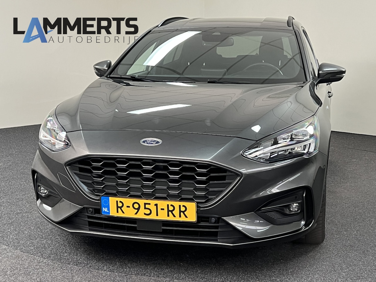 Ford Focus Wagon - 1.0 EcoBoost Hybrid ST Line Head Up / Navi / Camera / PDC / Stuur & Stoelverw. - AutoWereld.nl