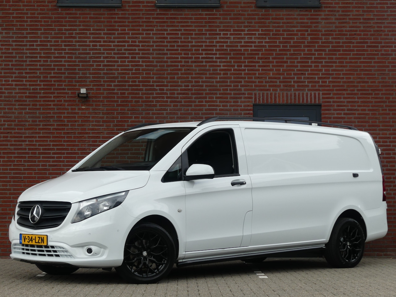 Mercedes-Benz Vito - 116 CDI Extra Lang Trekhaak/PDC/Navigatie/Camera - AutoWereld.nl