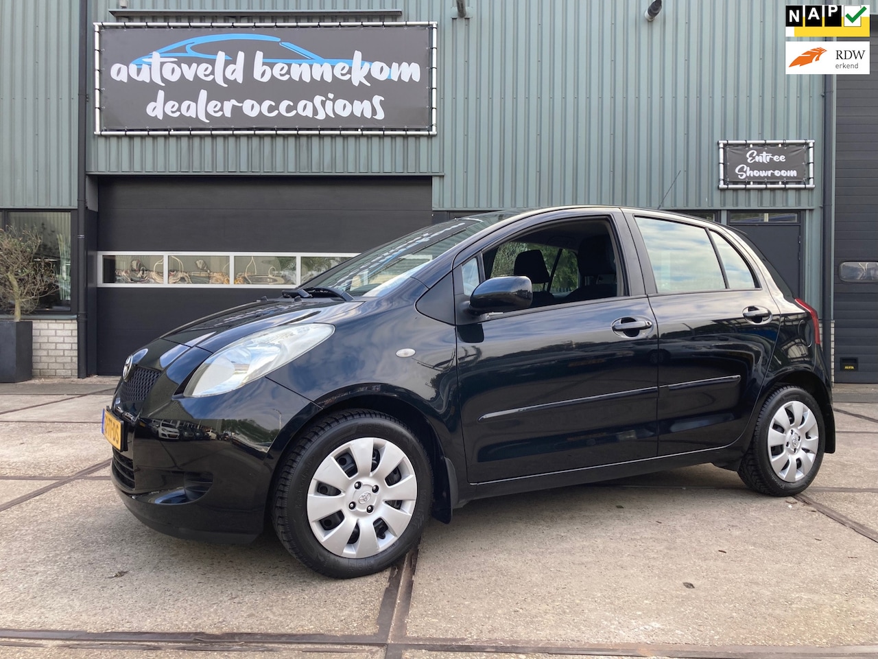 Toyota Yaris - 1.3 VVTi Sol AIRCO/ DEALERONDERHOUDEN KEURIGE STAAT - AutoWereld.nl
