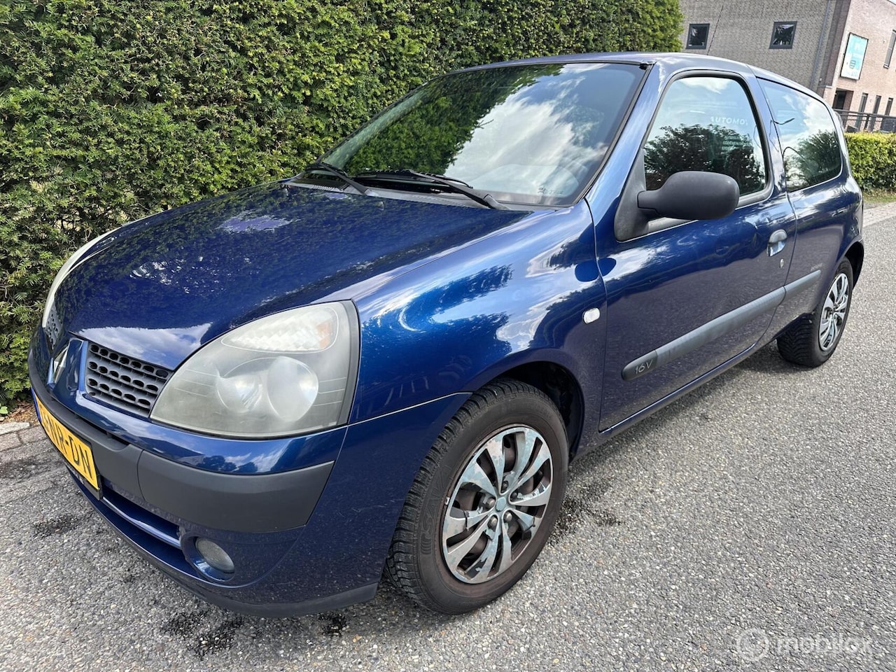 Renault Clio - 1.2-16V Authentique 1.2-16V Authentique - AutoWereld.nl