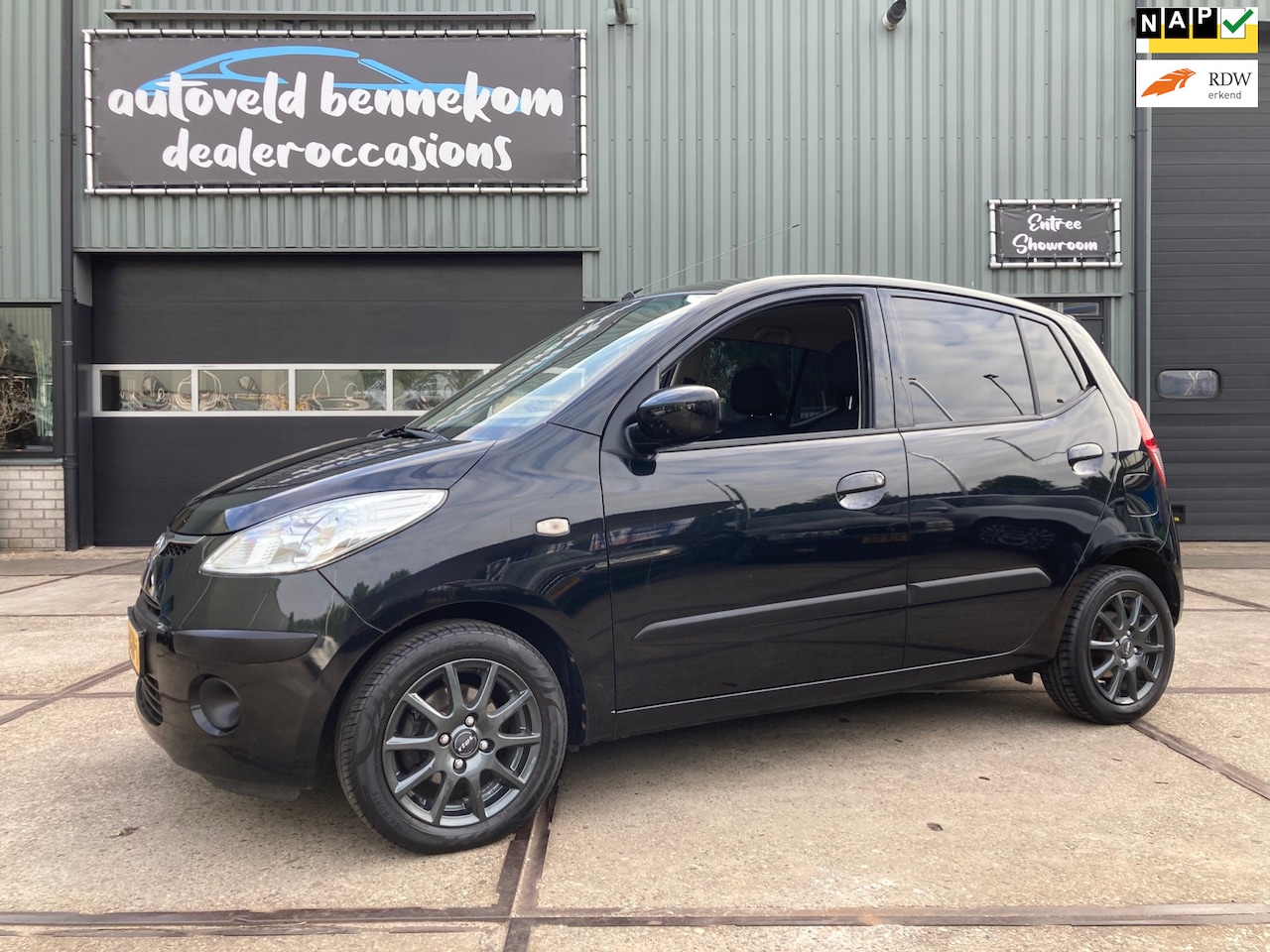 Hyundai i10 - 1.1 BLACK EDITION/AIRCO 119.000 KM - AutoWereld.nl