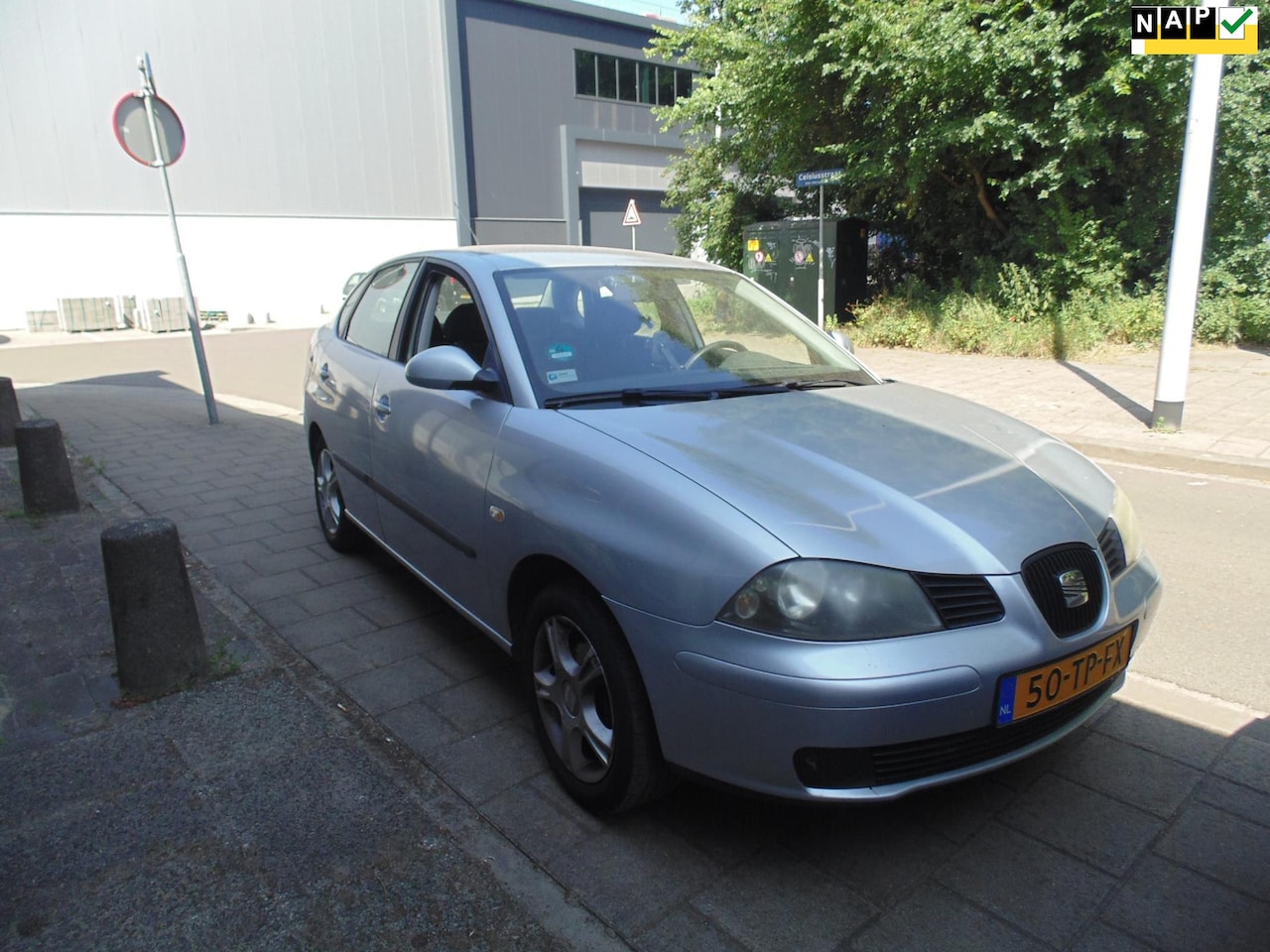 SEAT Cordoba - 1.4-16V Trendstyle MET AIRCO TREKHAAK M 2007 - AutoWereld.nl